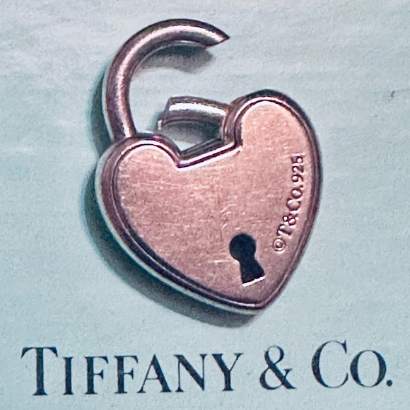 Authentic Vintage Tiffany & Co. Heart Lock Necklace Charm Sterling Silver in Box - Picture 2 of 4